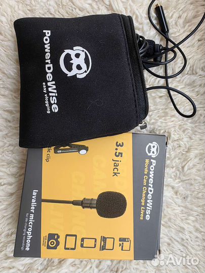 Петличный микрофон