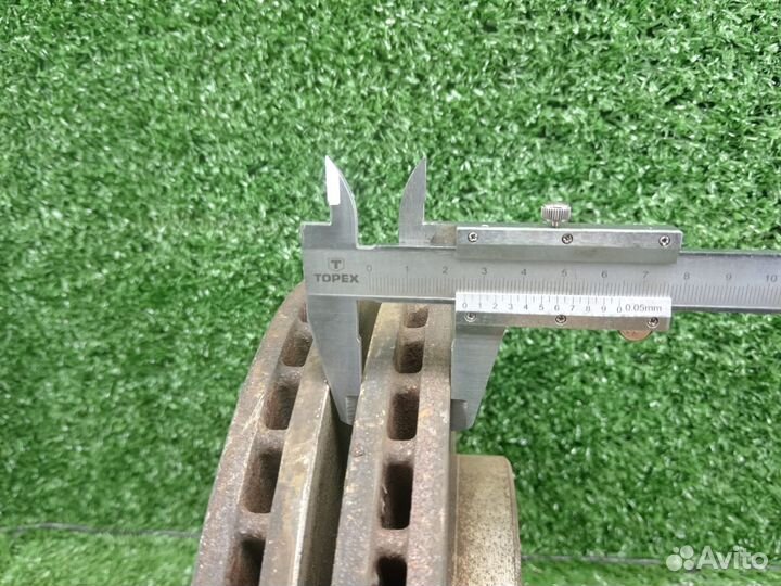 Диски тормозные передние комплект Audi Volkswagen