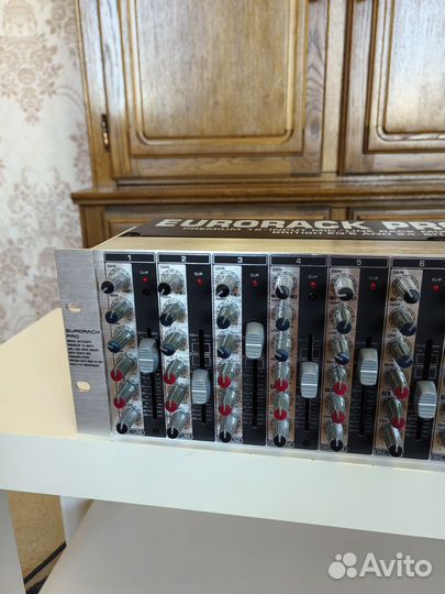 Микшерный Рэковый пульт Behringer