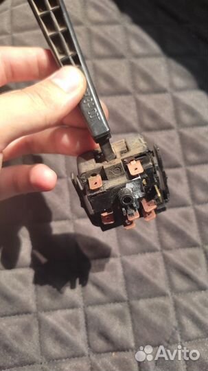 Продаю переключатель дворников (ваз 2115)