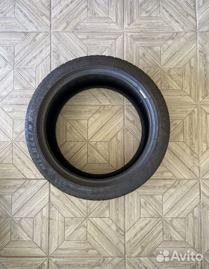 Michelin Pilot Sport 4 225/45 R18 и 255/40 R18 99Y