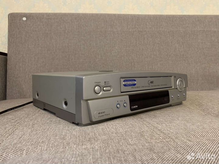 Кассетный видик / видеомагнитофон LG CC490TW