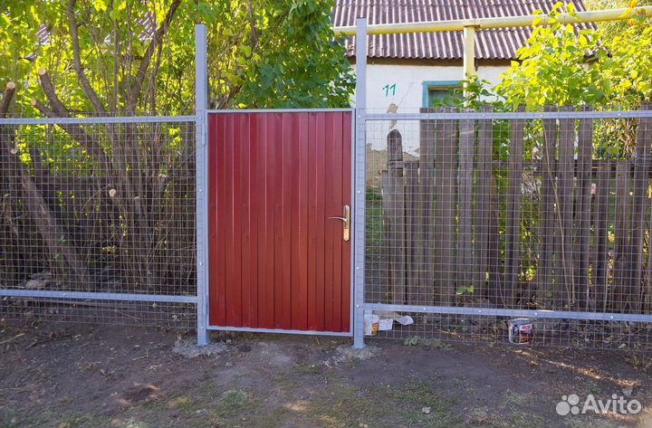 Забор металлический цена за метр работа по договор