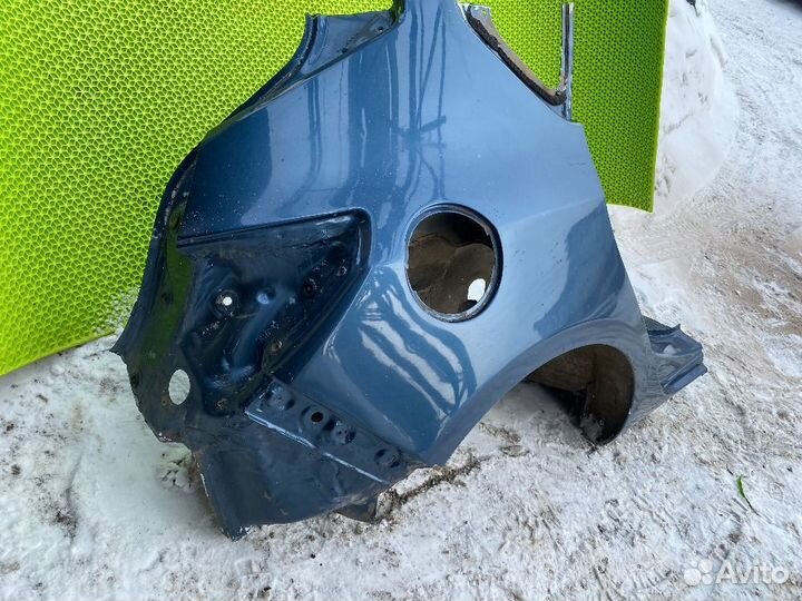 Крыло правое на Opel Astra J 10-17 хетчбек 5D