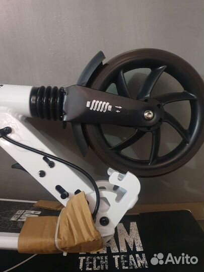 Самокат с дисковым тормозом новый