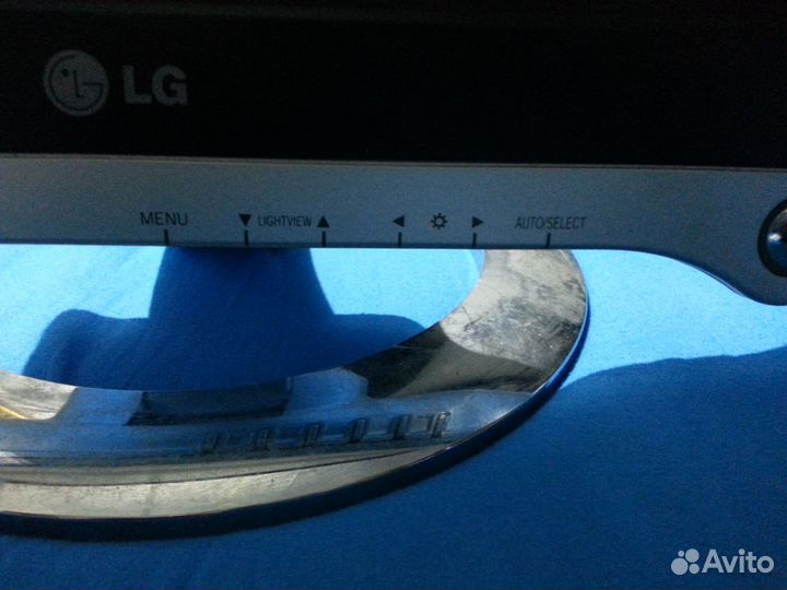 Продам Монитор LG Flatron L1720B