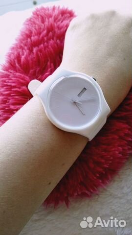 Продам Белые швейцарские часы swatch (Swiss )