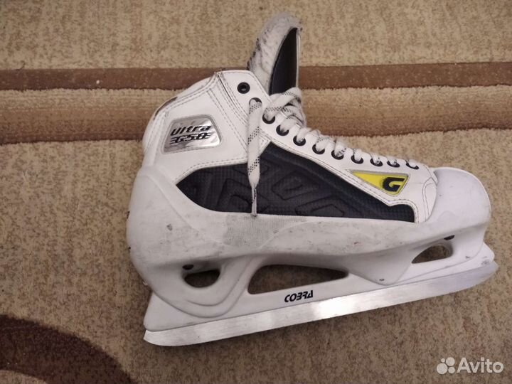 Коньки хоккейные вратарские