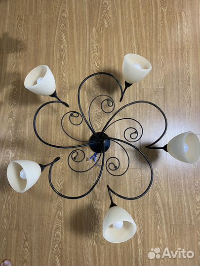 Люстра и 2 бра