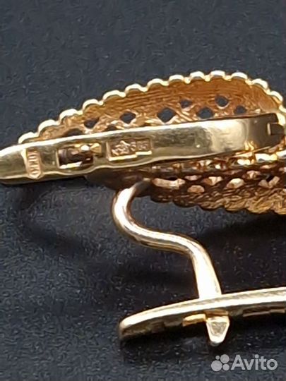 Золотые серьги