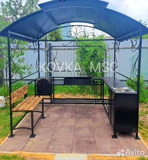 Беседка с мангалом