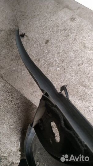 Форточка двери передняя правая Peugeot 307