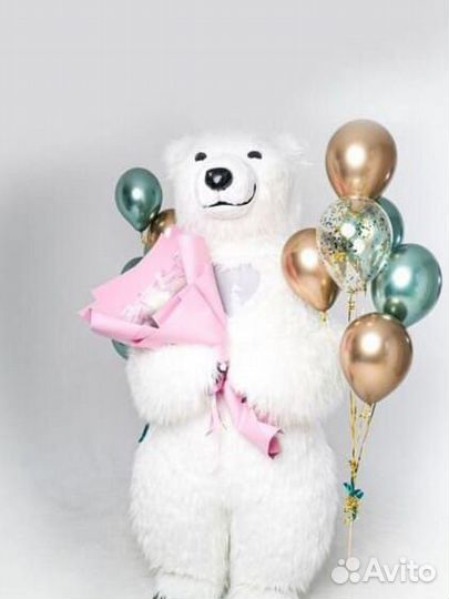 Белый мишка на поздравление