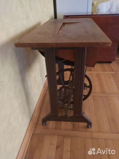 Швейная машинка ножная Подольск 1-М