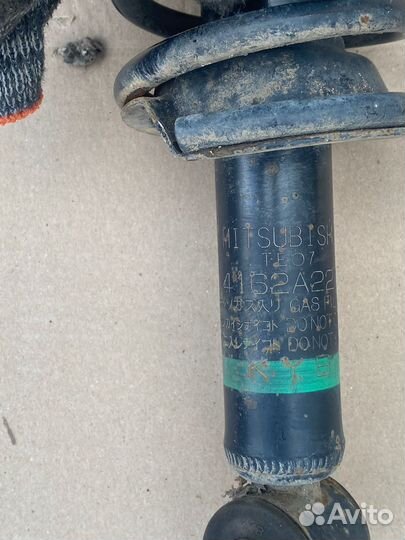 Задняя стойка Mitsubishi Lancer X