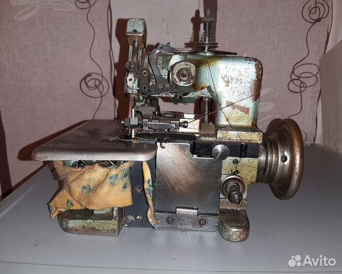 Оверлок промышленный