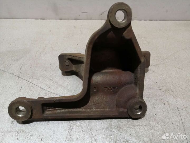 Кронштейн привода 2.0 дизель МКПП Форд Мондео 4