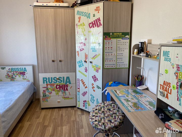 Комплект детской мебели бу