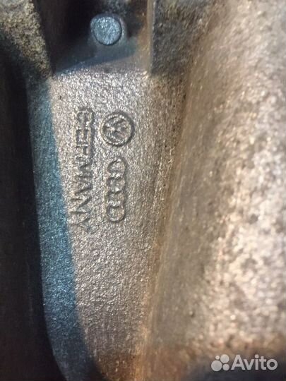 Впускной коллектор (нижняя часть) на VW Sharan 199