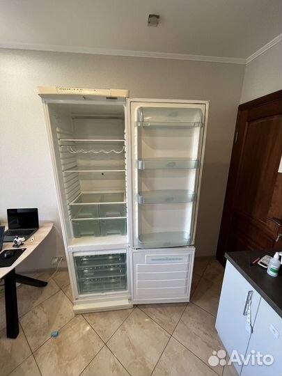 Холодильник Electrolux 200 см