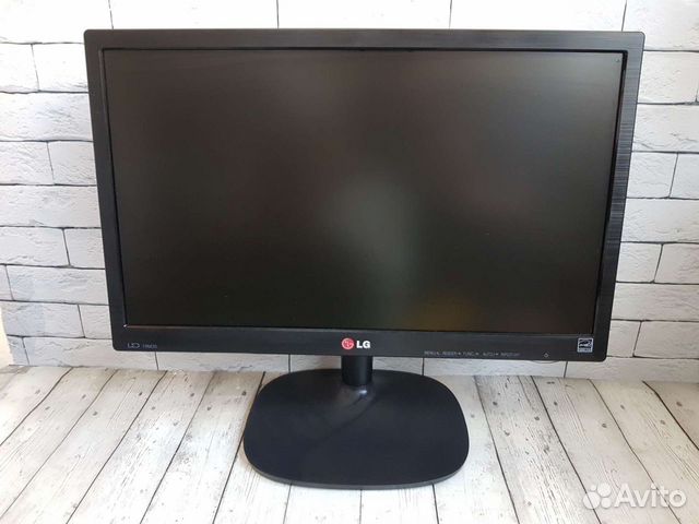 Монитор LG 19