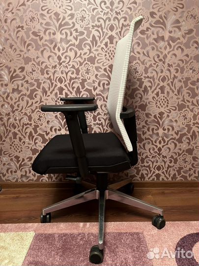 Офисное кресло LD Seating (Чехия)