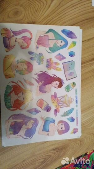 Наклейки на стену