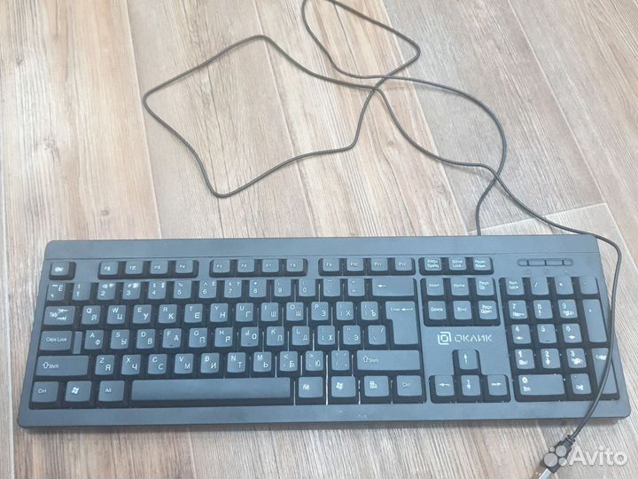 Клавиатура оклик, чёрная, проводная, модель 95m