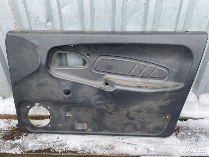 Передняя правая обшивка двери ваз 2114 2115