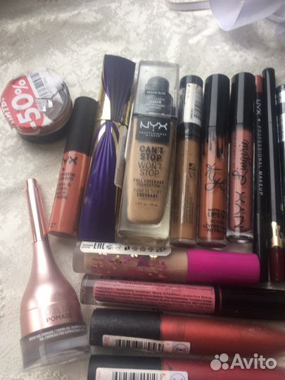 Лот косметики