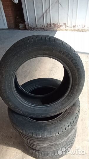 Goodyear EfficientGrip Performance 205/60 R15 H