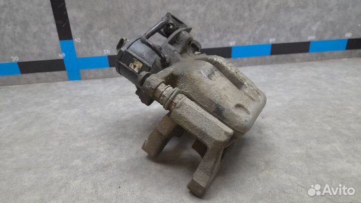 Суппорт задний левый Volkswagen Passat B6 2.0 cbab