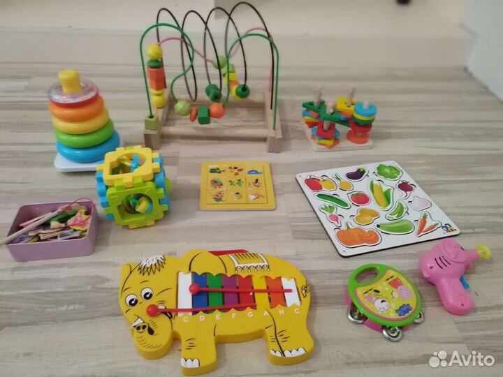 Развивающие игрушки пакетом деревянные