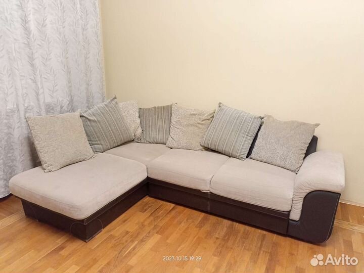 Диван угловой