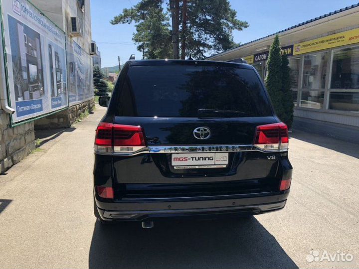 Переделка Toyota Land Cruiser 200 с 08-15 в 2016+