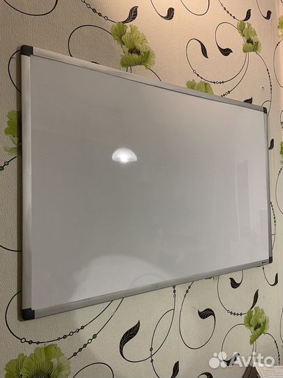 Магнитно маркерная доска