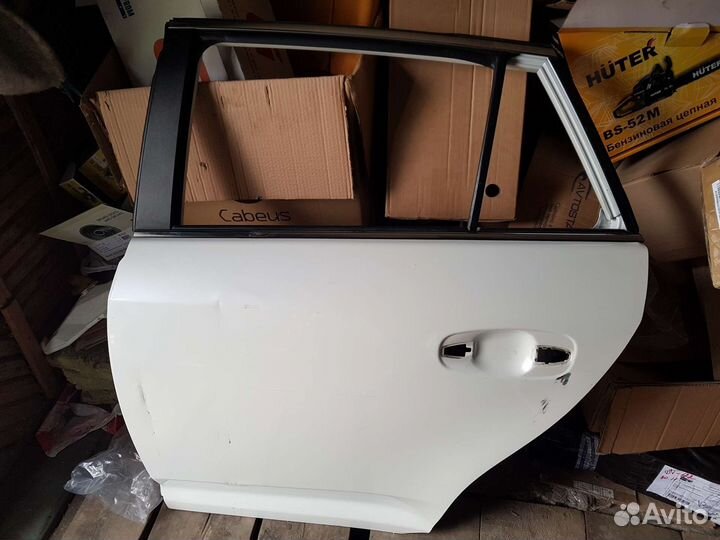 Дверь задняя Toyota Avensis Универсал T270