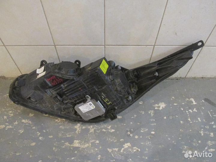 Фара правая Kia Ceed