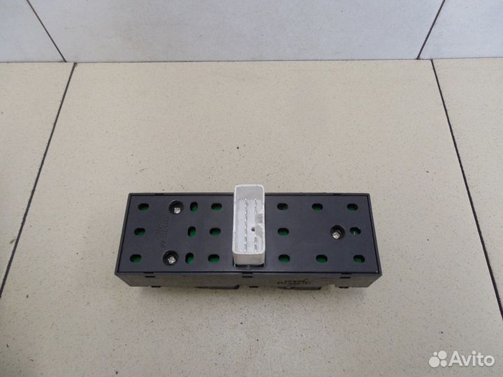 Блок управления стеклоподъемниками Matrix 2001-201