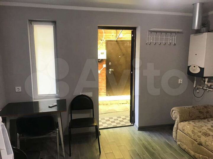 Дом 20 м² на участке 6 сот.