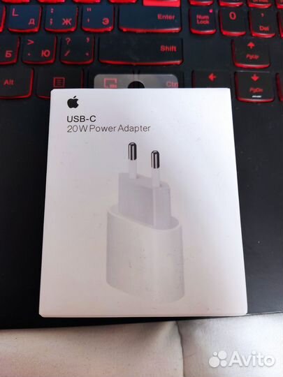 Apple адаптер USB-C 2A / 20W