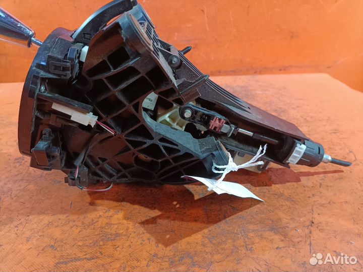 Ручка кпп Toyota Ractis NSP122