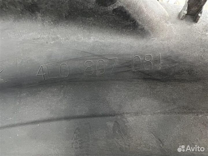 Накладка радиатора Audi Q7 4LB BAR 2007