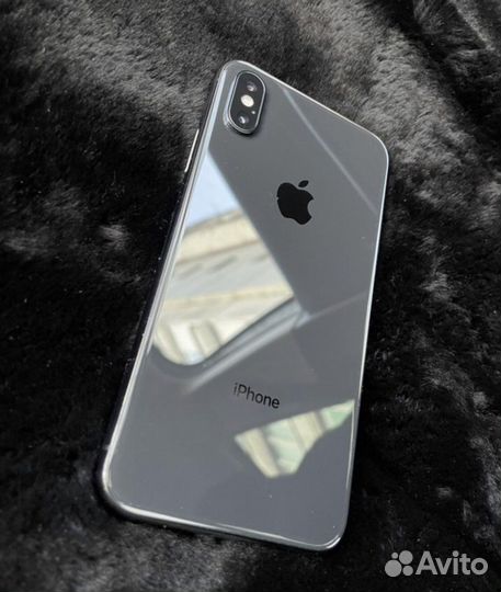 Телефон iPhone x