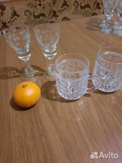 Бокалы,лимонница,графины