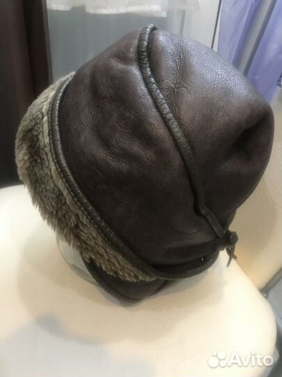 Женские меховые шапки