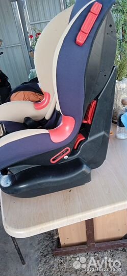Детское автокресло