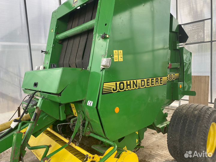 Пресс-подборщик John Deere 580, 1999