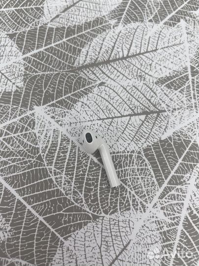 Airpods 2 новый левый наушник оригинал