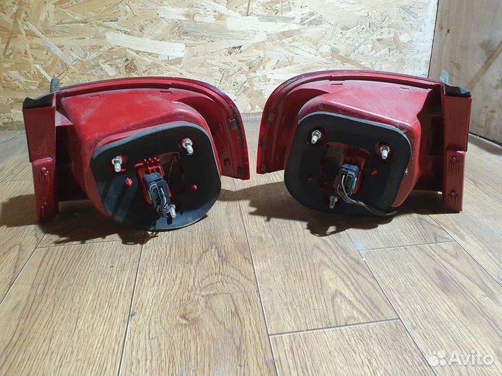 Фонарь задний правый VW Passat B6 2005-2010